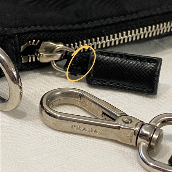 🛍SOLD🛍 🖤Prada🖤 Nylon Bag - Picture 9 of 13